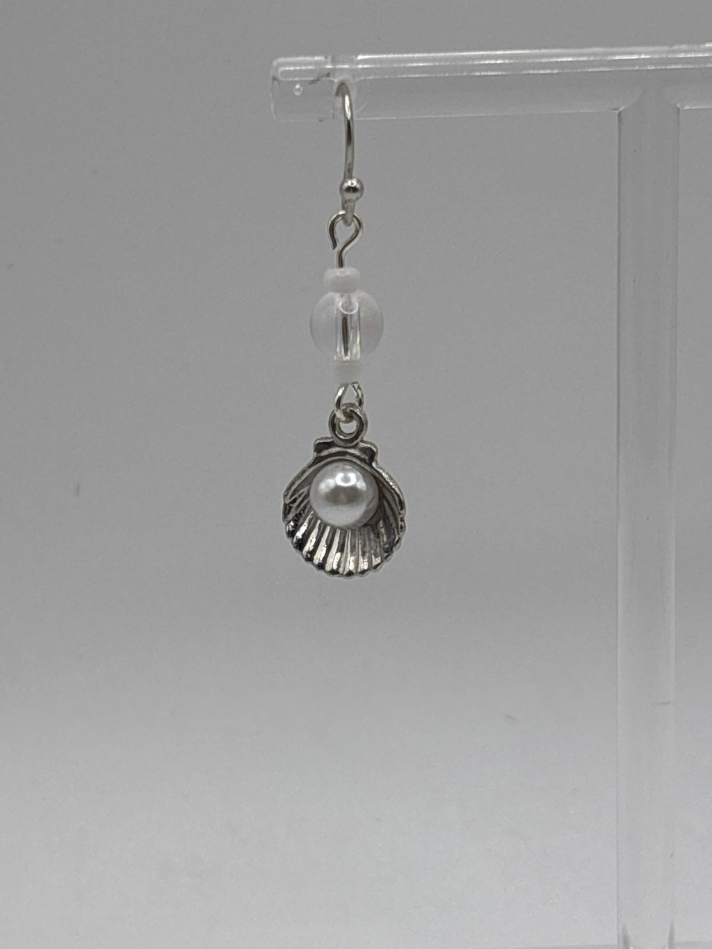 Silver tone bubble with silver shell and pearl