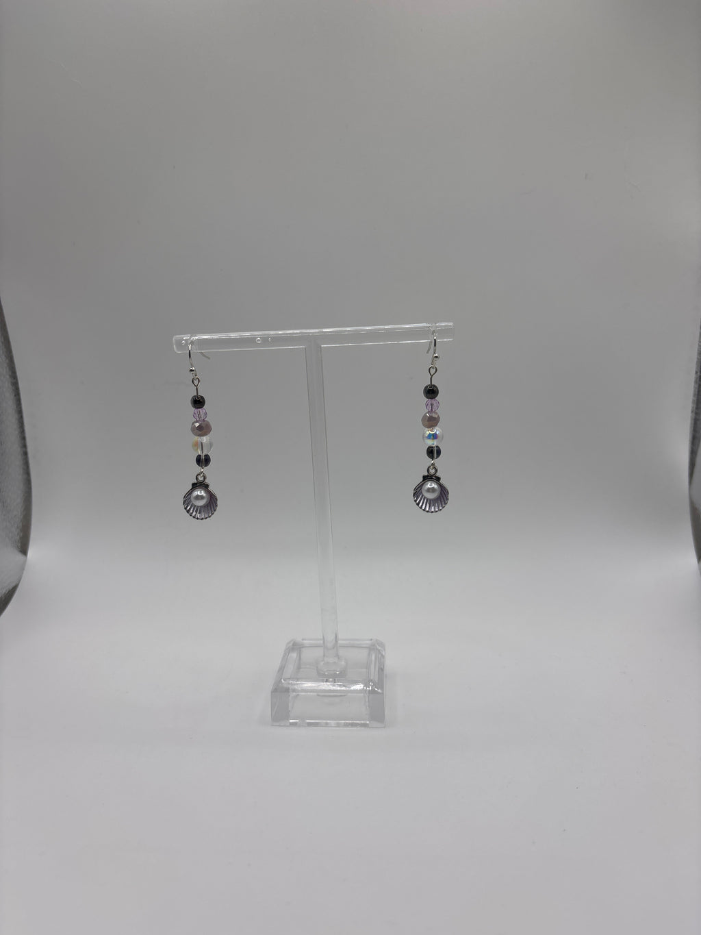 Beach purple shell with pearl earring