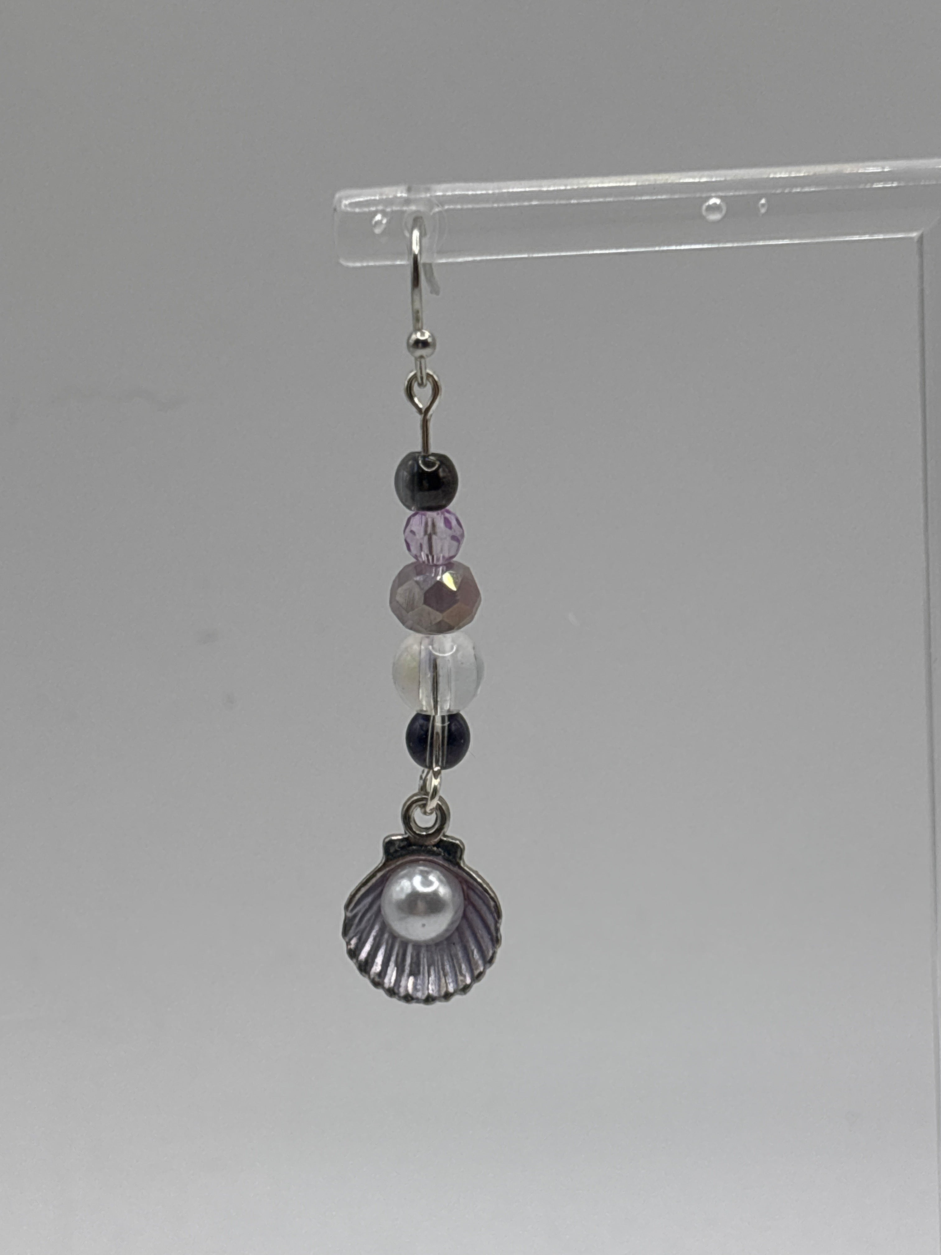 Beach purple shell with pearl earring