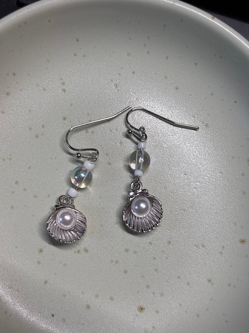 Silver tone bubble with silver shell and pearl