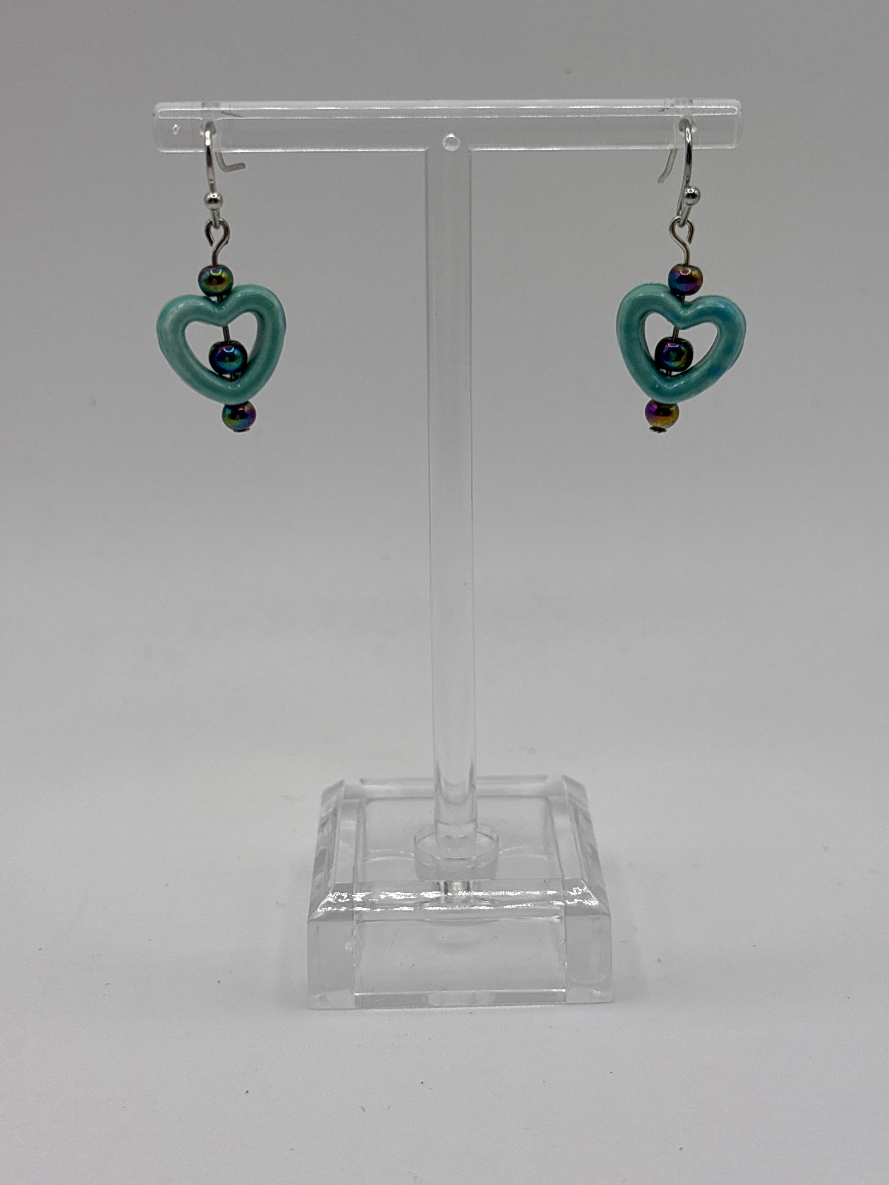 Single turquoise heart with iridescent beads