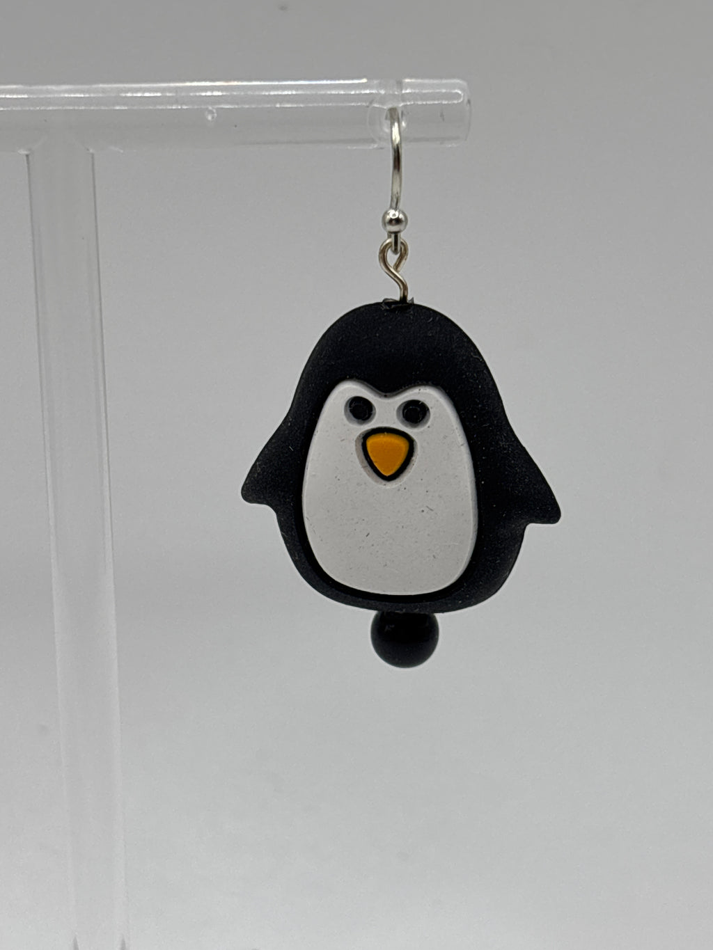 Dancing Puffy penguin, black bead