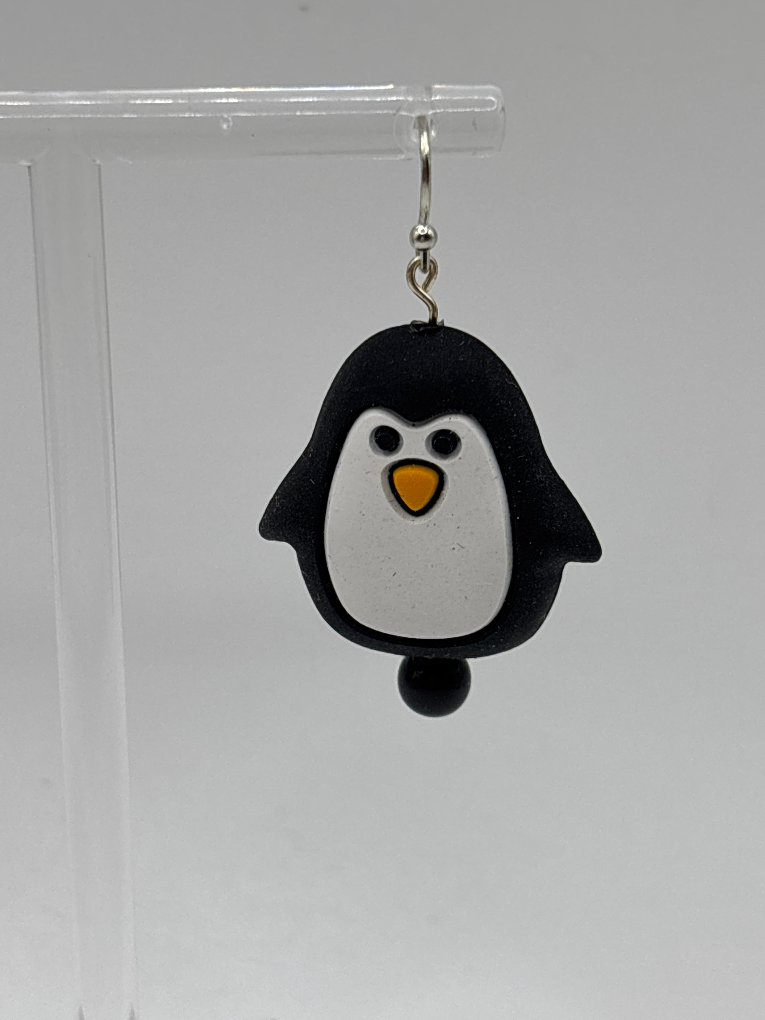 Dancing Puffy penguin, black bead