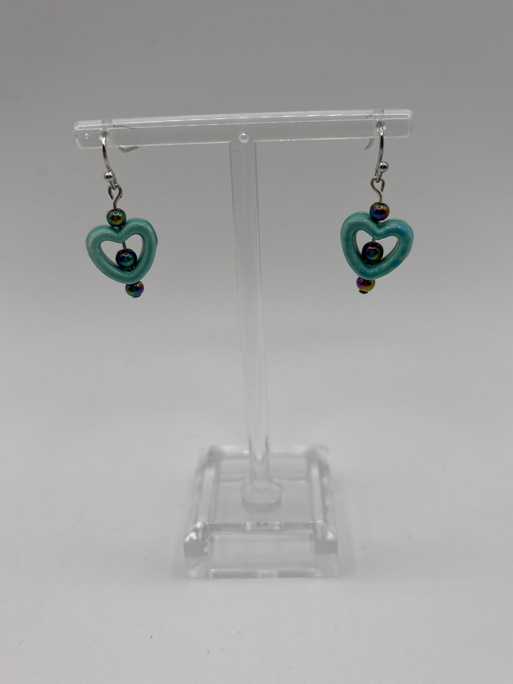 Single turquoise heart with iridescent beads