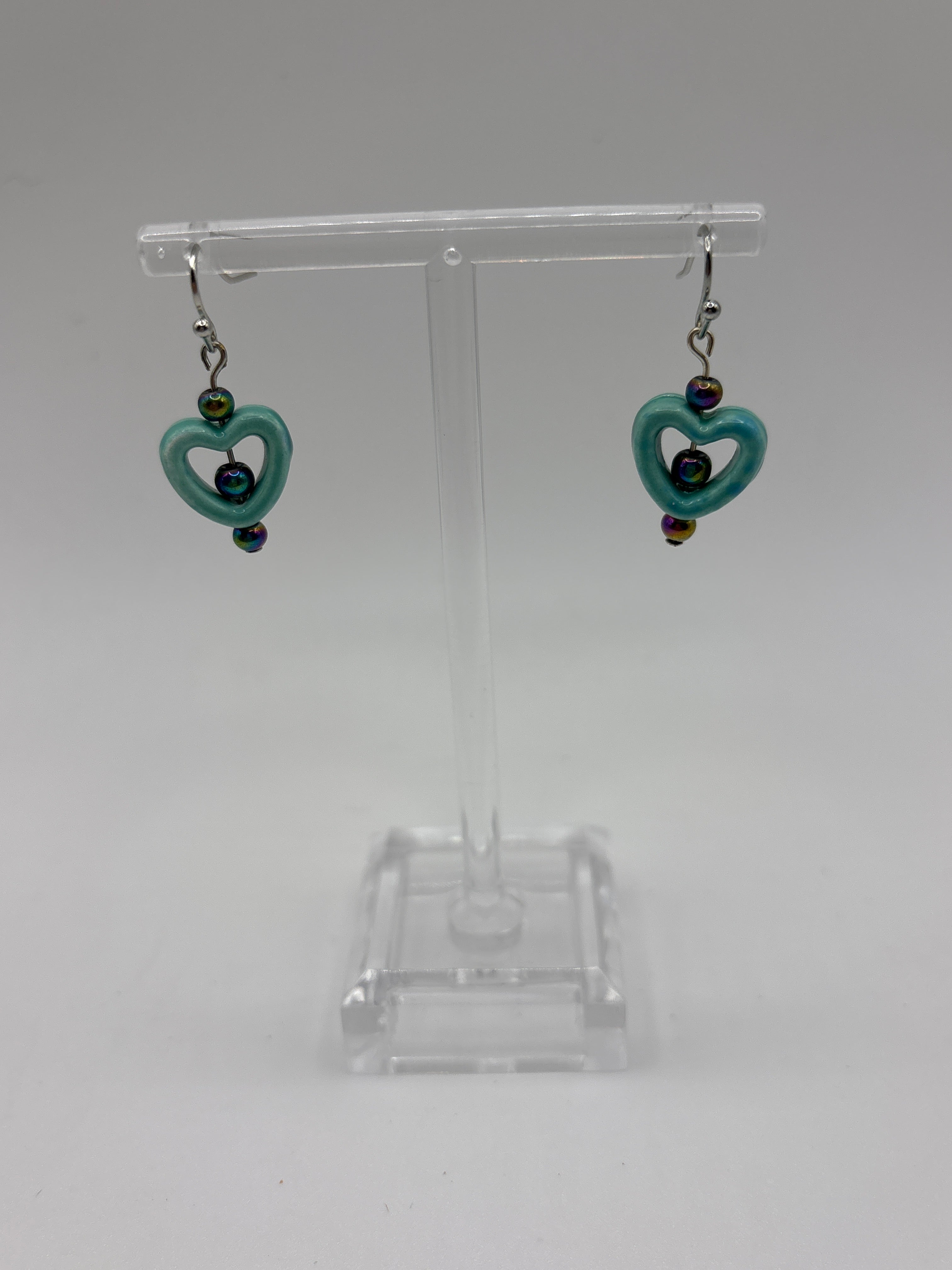 Single turquoise heart with iridescent beads