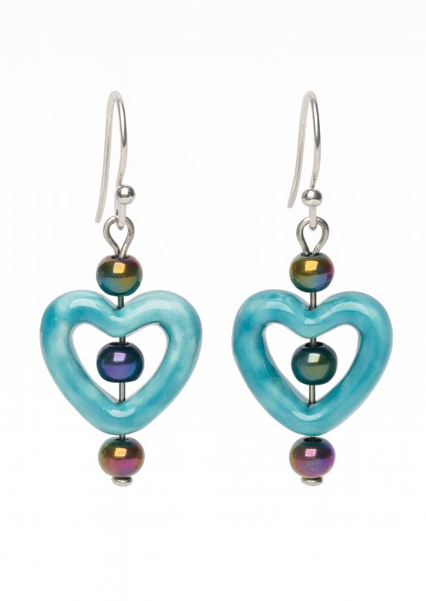 Single turquoise heart with iridescent beads